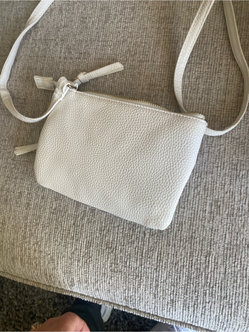 New white Laser-Cut Floral Crossbody Bag - Women's Daily Shoulder Bag - Picture 3 of 5